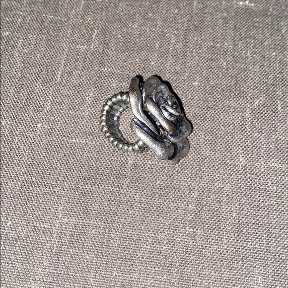 3** Rings - Picture 4 of 8